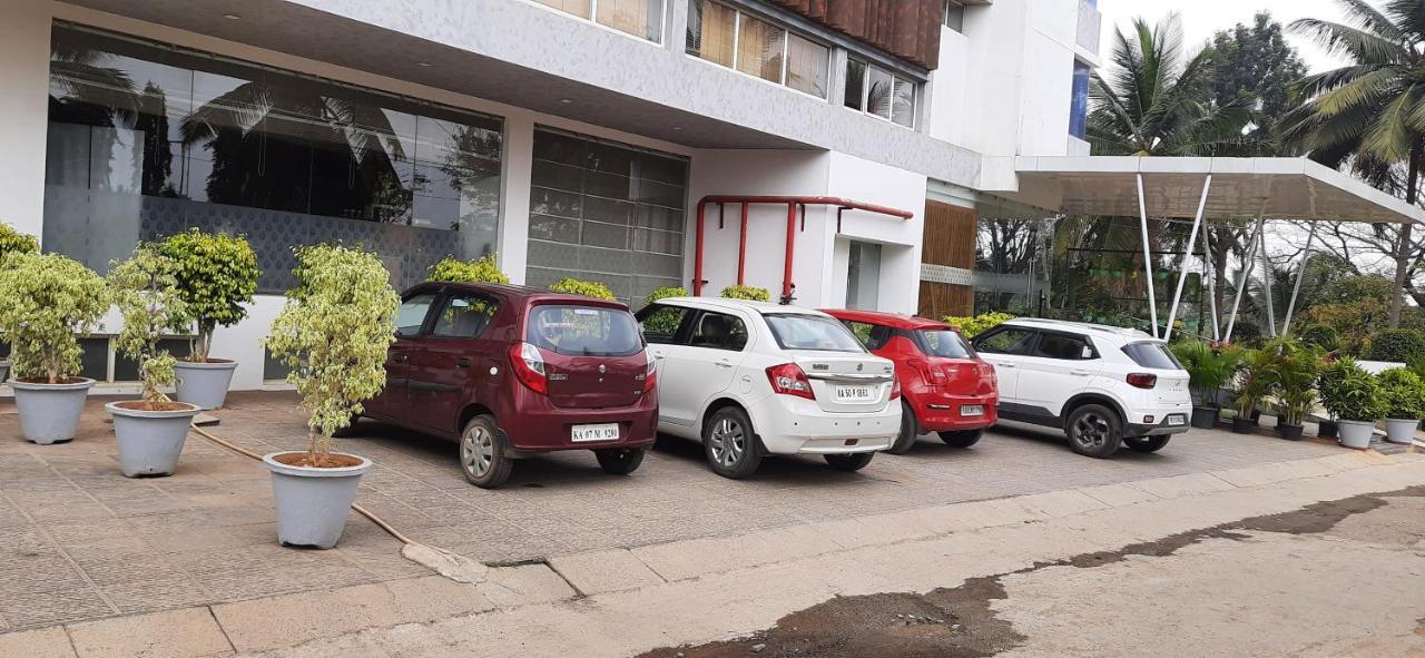 Отель Shivas Gateway Devanahalli Экстерьер фото