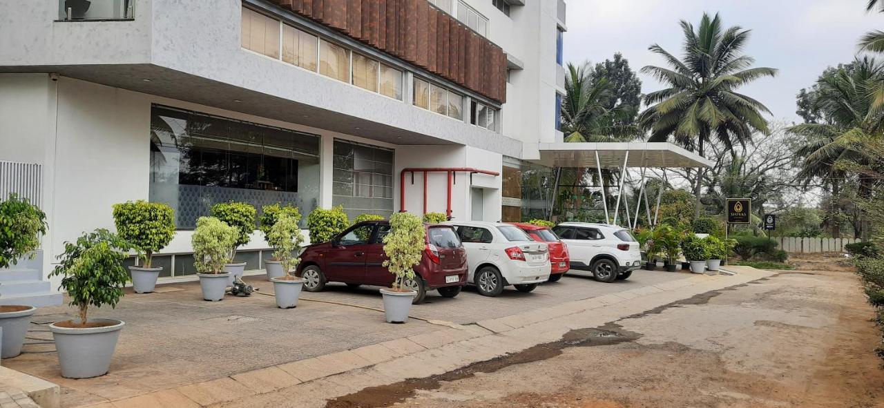 Отель Shivas Gateway Devanahalli Экстерьер фото
